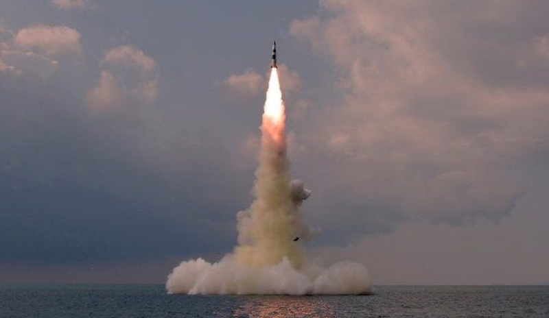 उत्तर कोरियाद्वारा ब्यालेस्टिक मिसाइल परीक्षण