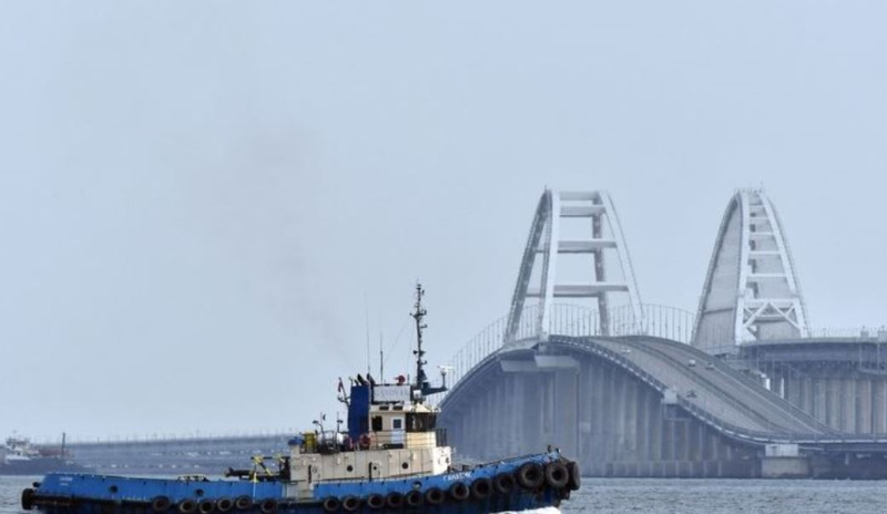युरोपको सबैभन्दा लामो पुल भत्काउन चाहन्छौँः जेलेन्स्की